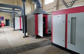 润滑油有水份，螺杆空压机两级应该如何解决-[广西意朗]